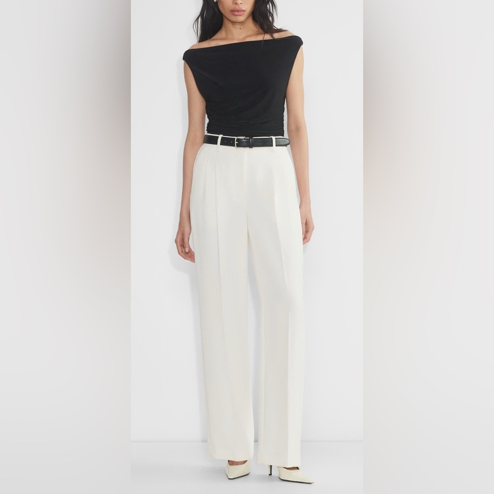 The Aritzia Wilfred Effortless Pants